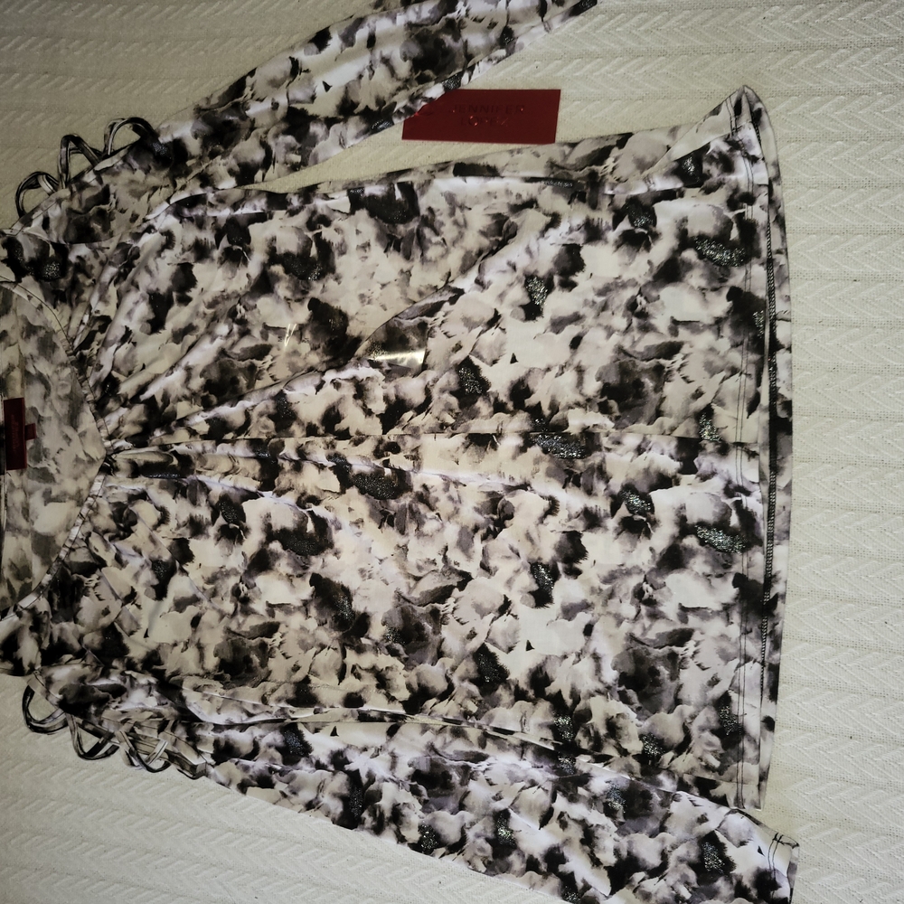 Black and White Patterned Top